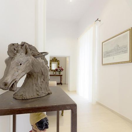 Palazzo D'Auria Aparthotel Naples Exterior photo